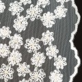 FIRANA GOTOWA DAISY NA TAŚMIE 130 X 270 CM BIAŁY
